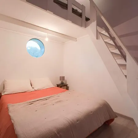 Le Noe Campagne Etang Holiday home
