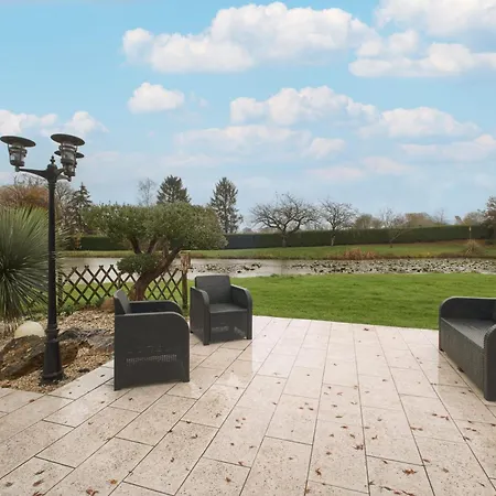 Le Noe Campagne Etang Holiday home